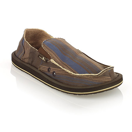 beach shoes sanuk